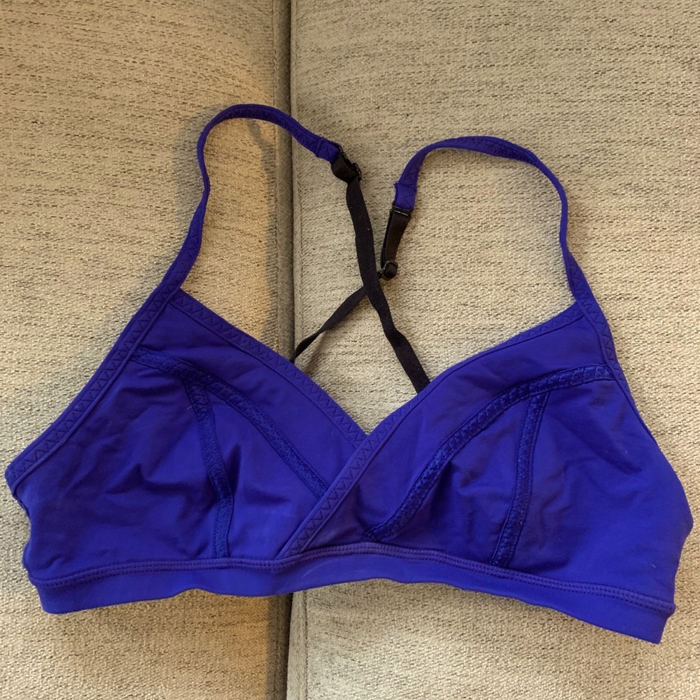 Lululemon Sports Bra - Picture 1 of 4